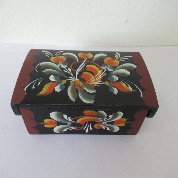 VTG Norwegian Rosemaling Wooden Trinket Box Hand Painted Folk Art - Picture 1 of 7